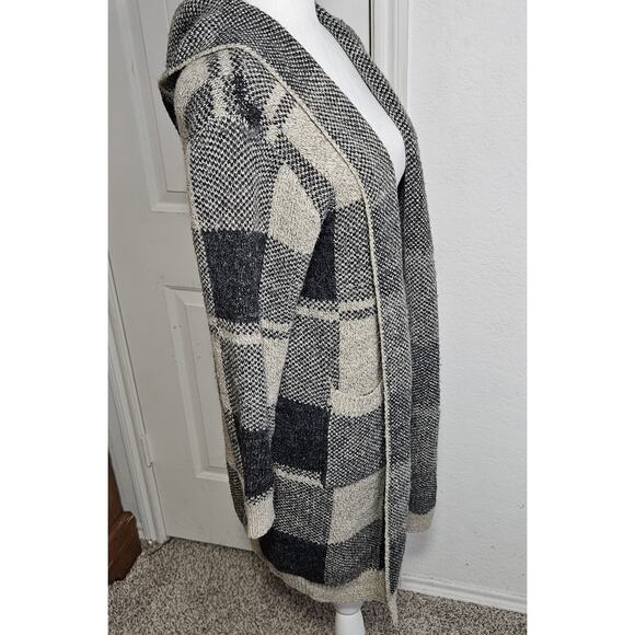 Black & Tan Knit Plaid Duster Cardigan With Hood - Picture 2 of 11
